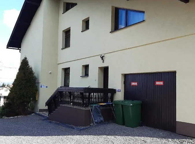 Dom Na Modrzewiowej Holiday home *